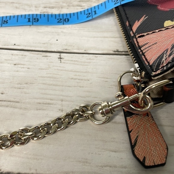 NWOT Guess 1981 Floral Faux Leather Convertible Crossbody Purse - Picture 12 of 14